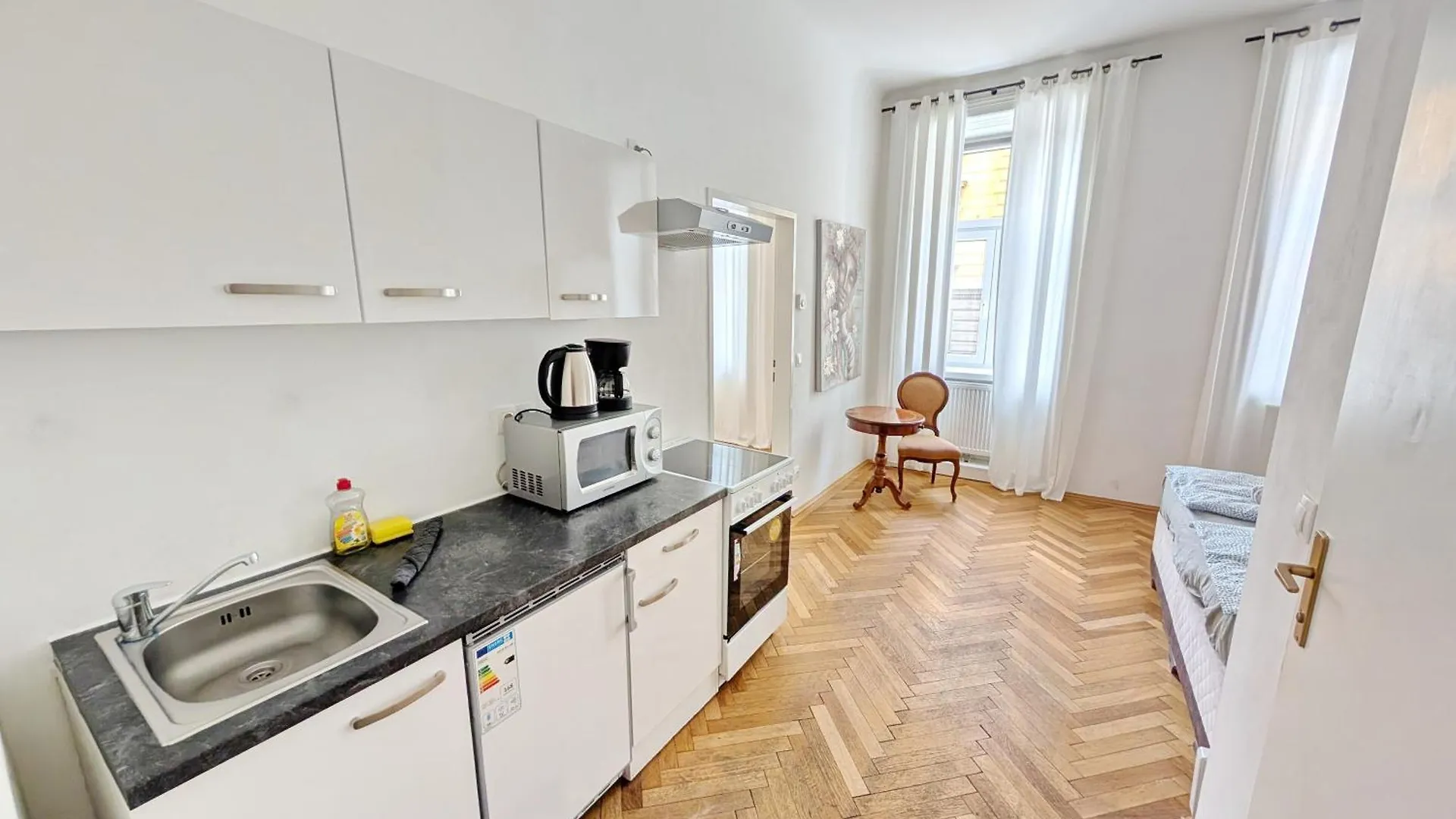 Charming Stay At Maerzstrasse Apartment Close To Vienna Attractions Mz17A Østrig